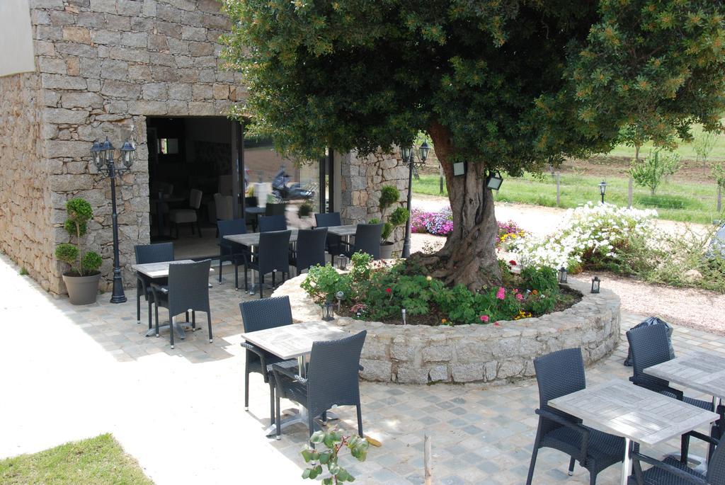 Hotel & Restaurant Les Bergeries D'Alata Esterno foto